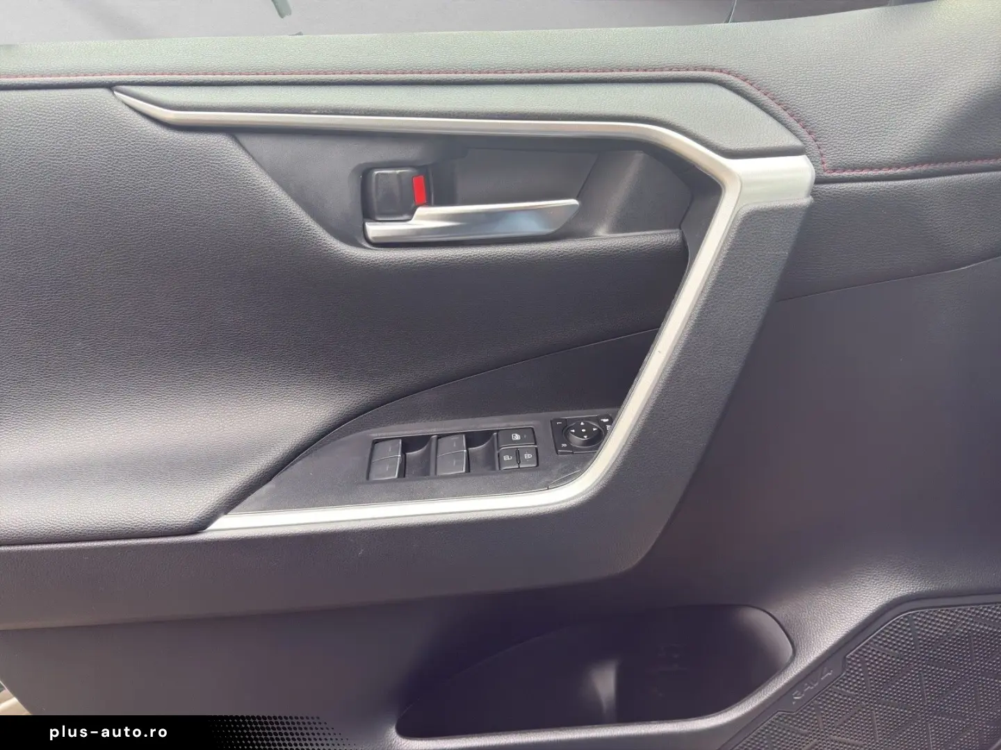 TOYOTA RAV 4 PLUG-IN HYBRID 4x4 CARPLAY KAMERA