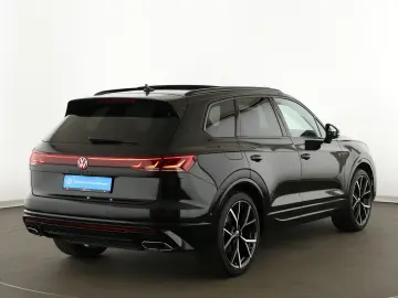 VW Touareg 3.0TDI 286PS 4M R-Line STHZ NaviPro Lede