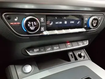 AUDI Q5 50 TFSIe quattro S tronic Navi