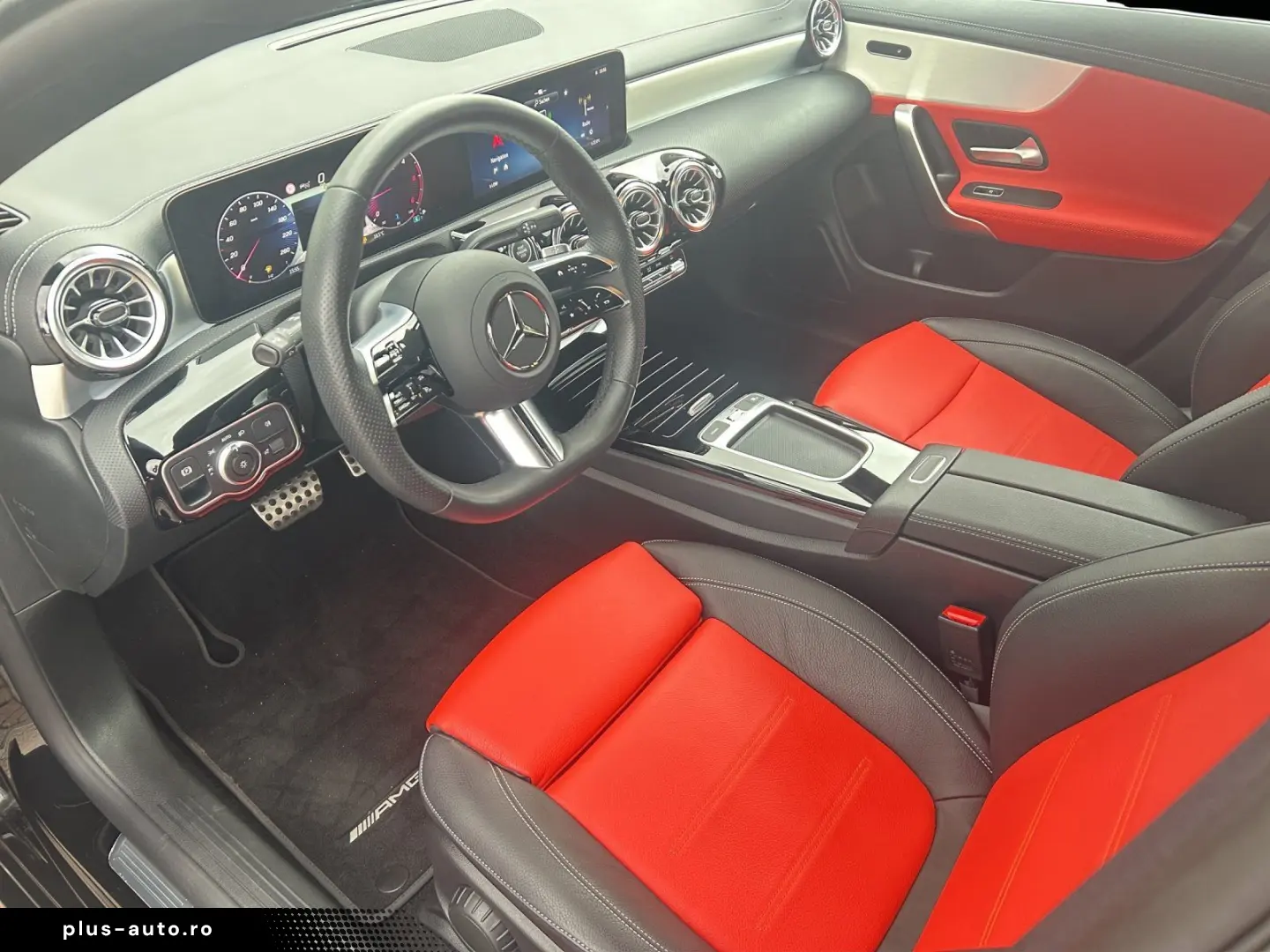 MERCEDES-BENZ CLA 200 d AMG Advanc  DISTRO AHK KeyGo LED