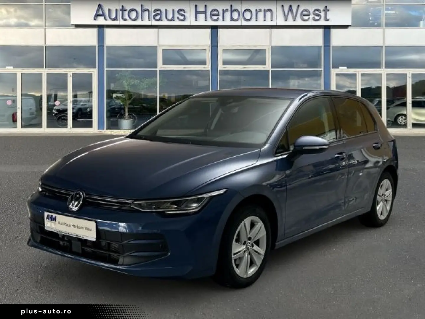 VW Golf VIII 1.5 eTSI Life DSG LED Navi