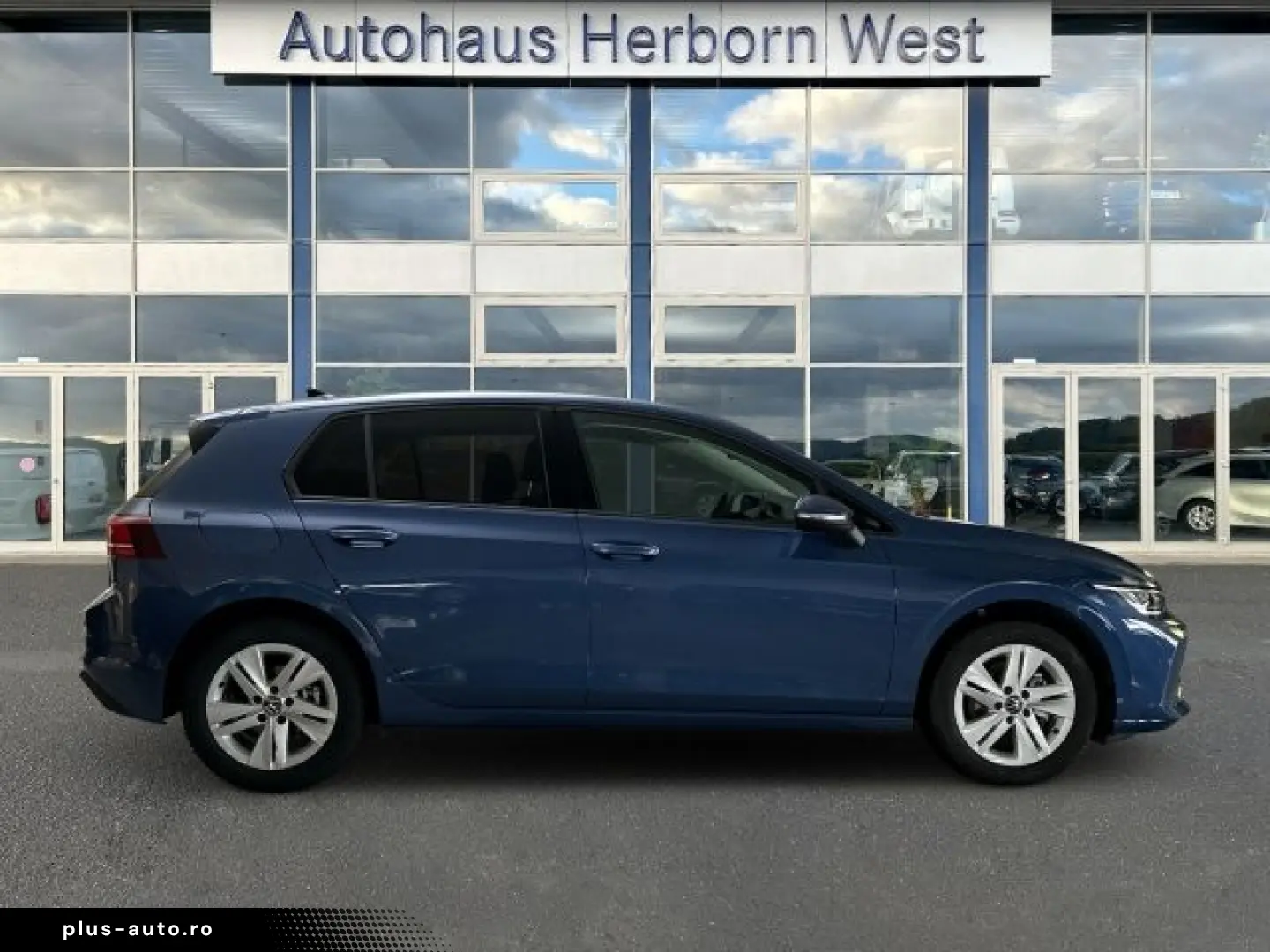 VW Golf VIII 1.5 eTSI Life DSG LED Navi