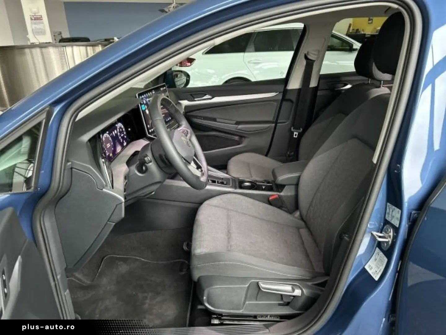 VW Golf VIII 1.5 eTSI Life DSG LED Navi