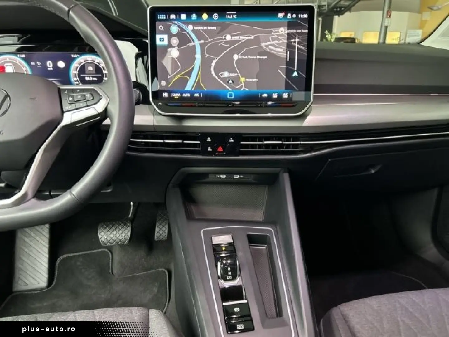 VW Golf VIII 1.5 eTSI Life DSG LED Navi