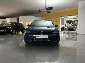 VW Golf VIII 1.5 eTSI Life DSG LED Navi