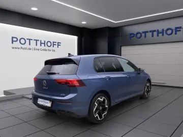 VW Golf 1.5 eTSI DSG R-LINE KAMERA NAVI ACC HuD