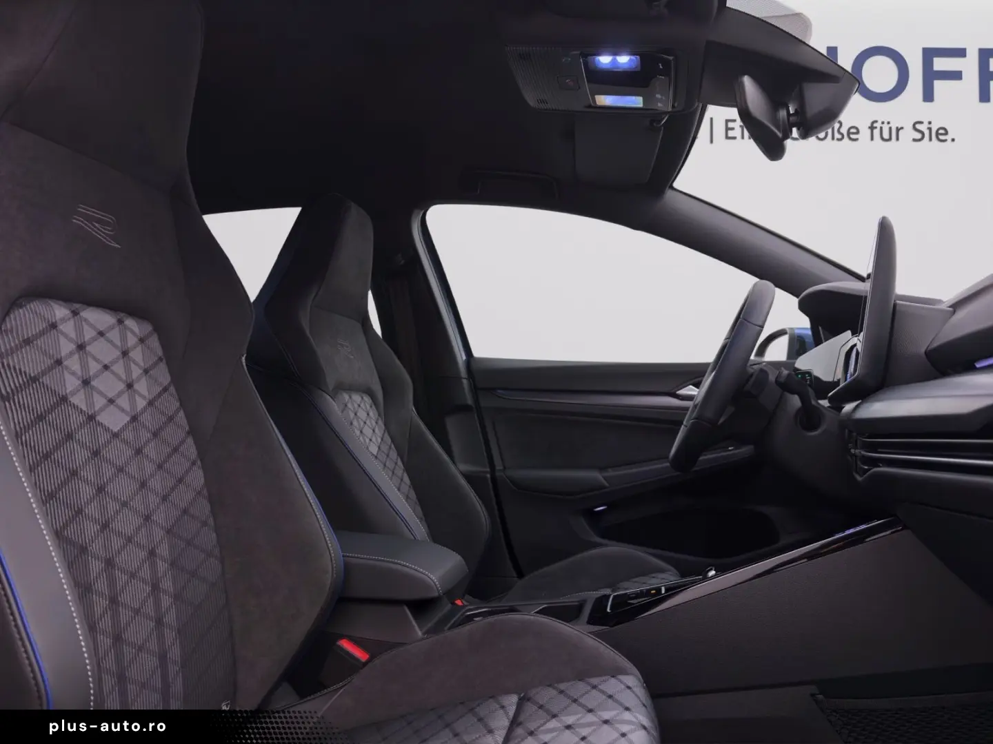 VW Golf 1.5 eTSI DSG R-LINE KAMERA NAVI ACC HuD