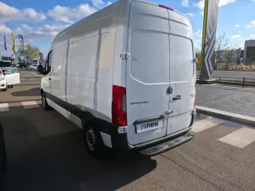 MERCEDES SPRINTER 214 CDI FWD MWB