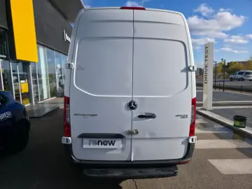 MERCEDES SPRINTER 214 CDI FWD MWB