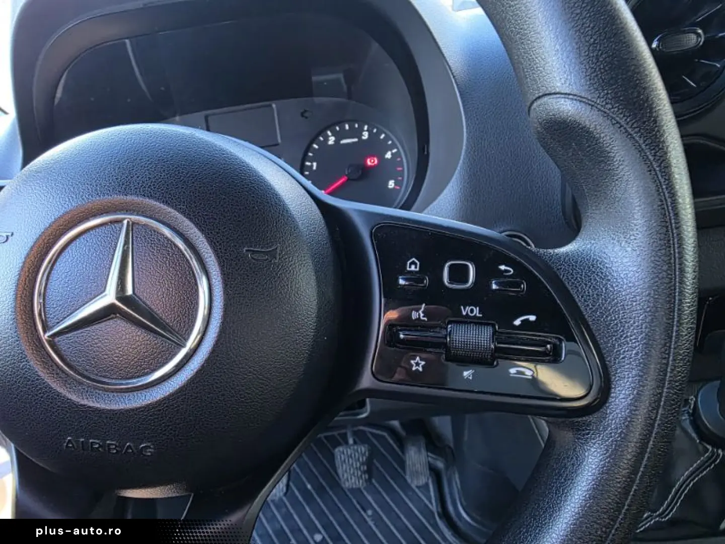 MERCEDES SPRINTER 214 CDI FWD MWB