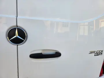 MERCEDES SPRINTER 214 CDI FWD MWB