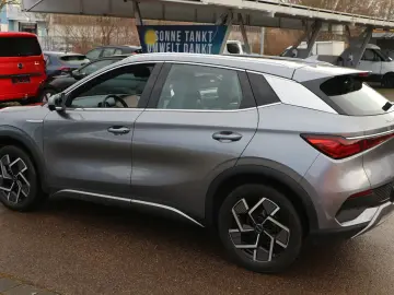 BYD ATTO 3 60kWh Design Panoramadach Leder LED CCS