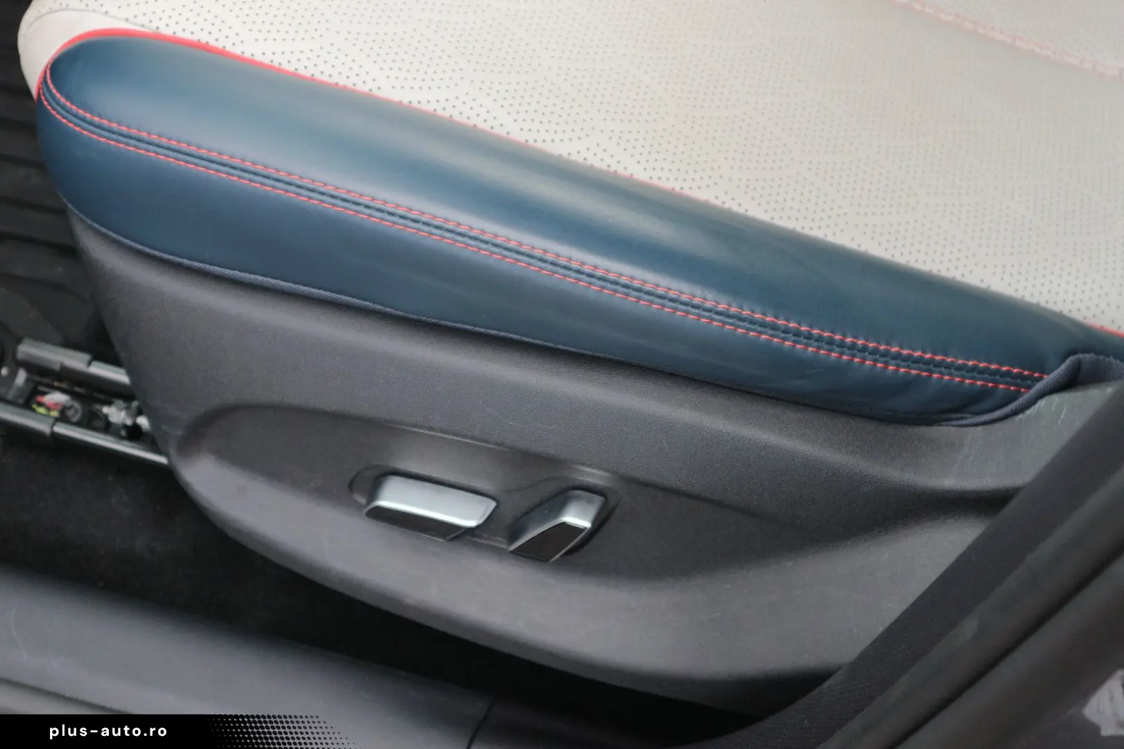 BYD ATTO 3 60kWh Design Panoramadach Leder LED CCS