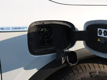 BYD ATTO 3 Design 60 48 kW   Pano ACC 360