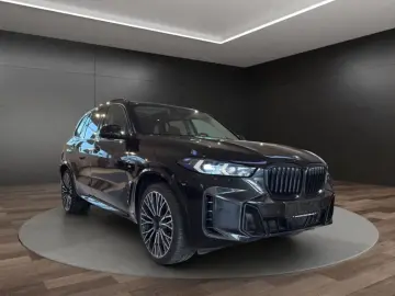 BMW X5 xDrive30d Park-Assist M Sportpaket Pano Trave