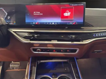 BMW X5 xDrive30d Park-Assist M Sportpaket Pano Trave