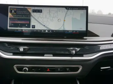 BMW X5 xDrive30d M Sportpaket Gestiksteuerung DAB
