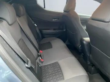 TOYOTA C-HR 1.8 Hybrid