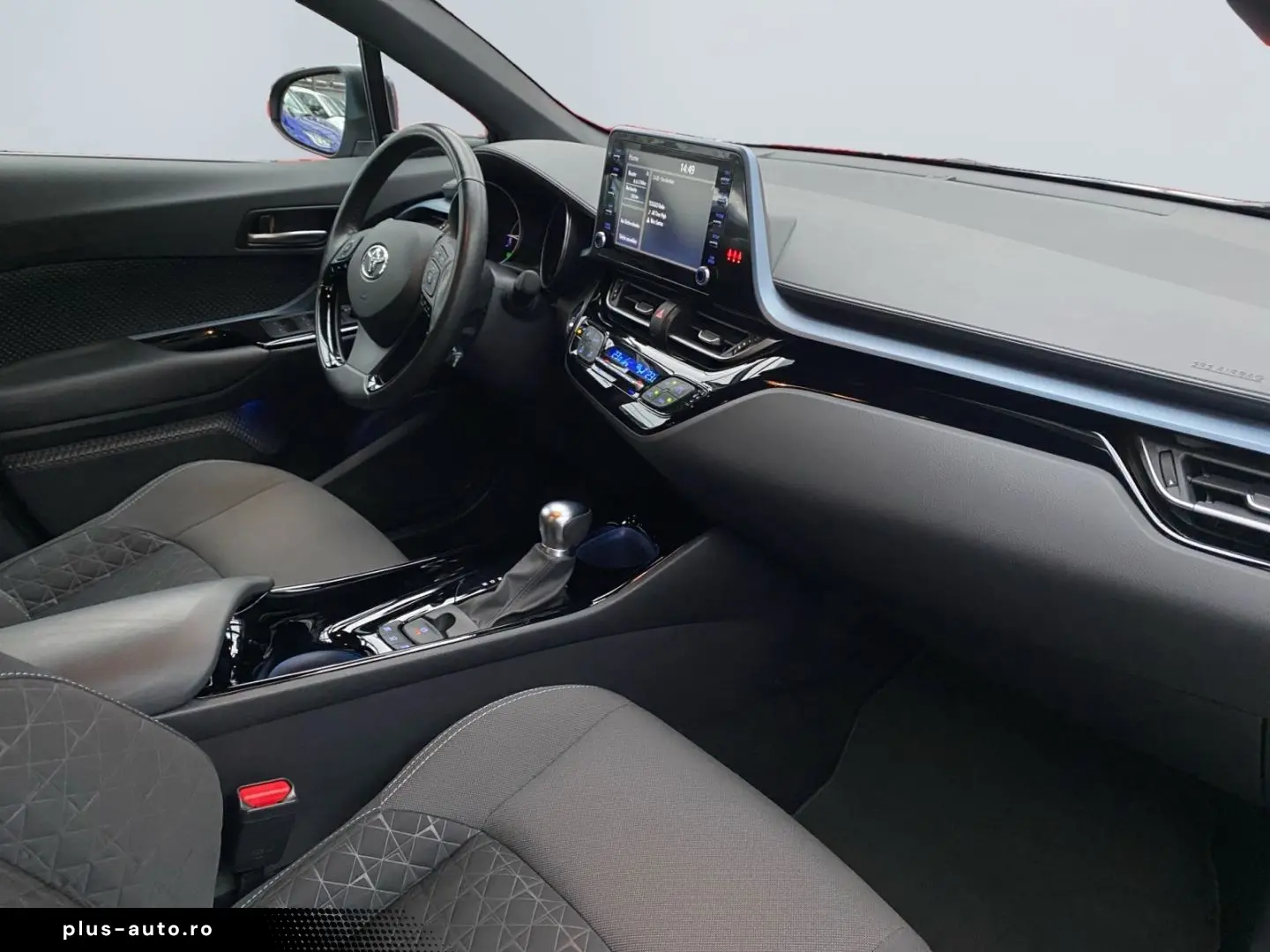 TOYOTA C-HR 1.8 Hybrid