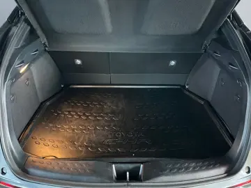 TOYOTA C-HR  2.0 Hybrid