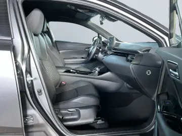 TOYOTA C-HR  2.0 Hybrid