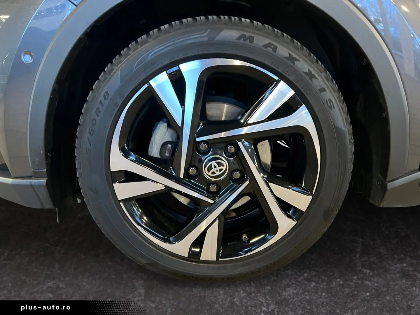 TOYOTA C-HR  2.0 Hybrid