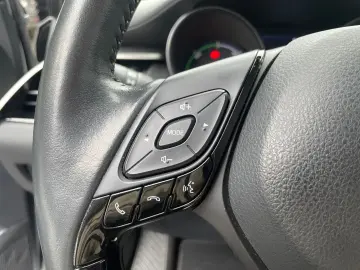 TOYOTA C-HR Hybrid