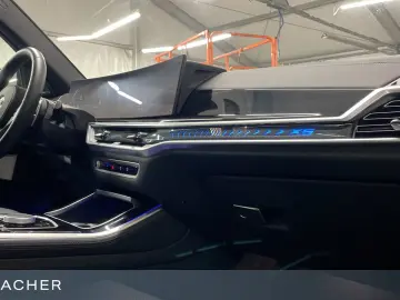 BMW X5 xDrive30d A M-Sport AHK LCPro ACC 360 HUD SHZ