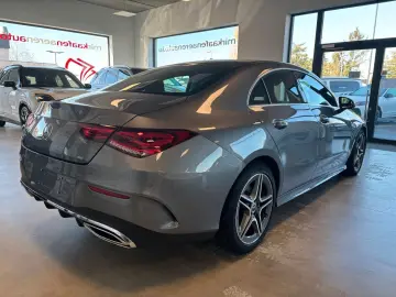 MERCEDES-BENZ CLA 220 AMG-Line 4Matic