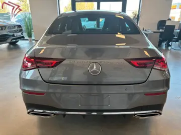 MERCEDES-BENZ CLA 220 AMG-Line 4Matic