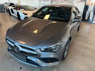 MERCEDES-BENZ CLA 220 AMG-Line 4Matic