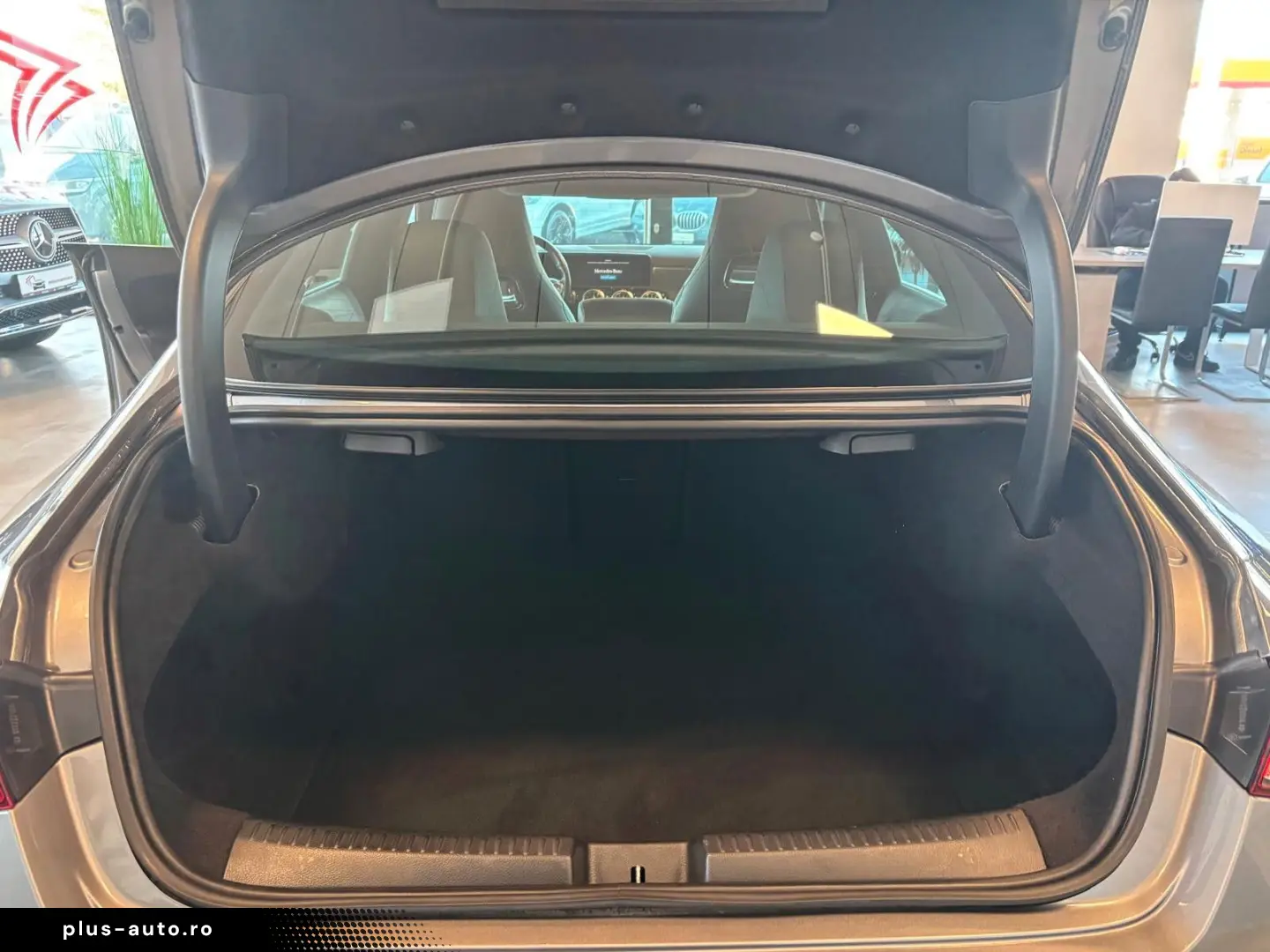 MERCEDES-BENZ CLA 220 AMG-Line 4Matic