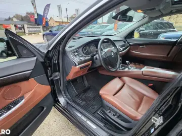 BMW Seria 5 530d xDrive Gran Turismo
