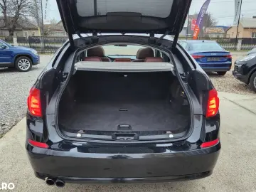 BMW Seria 5 530d xDrive Gran Turismo