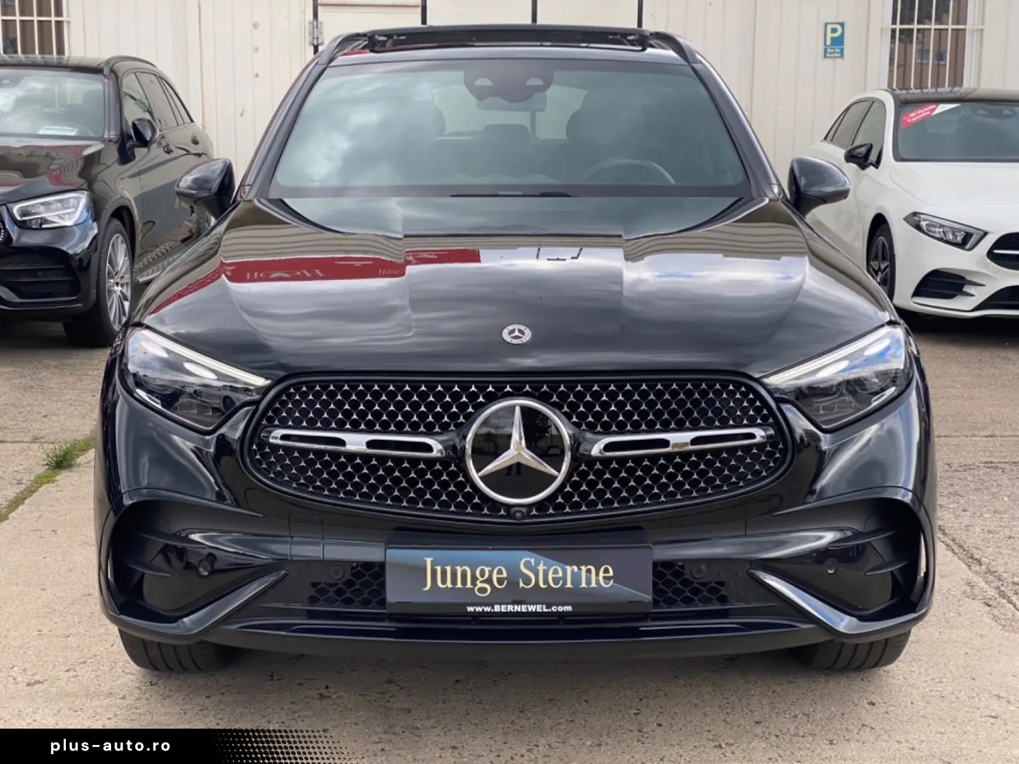 MERCEDES-BENZ GLC200 AMG 4M_Pano_HuD_Memory_Keyless_&hellip;