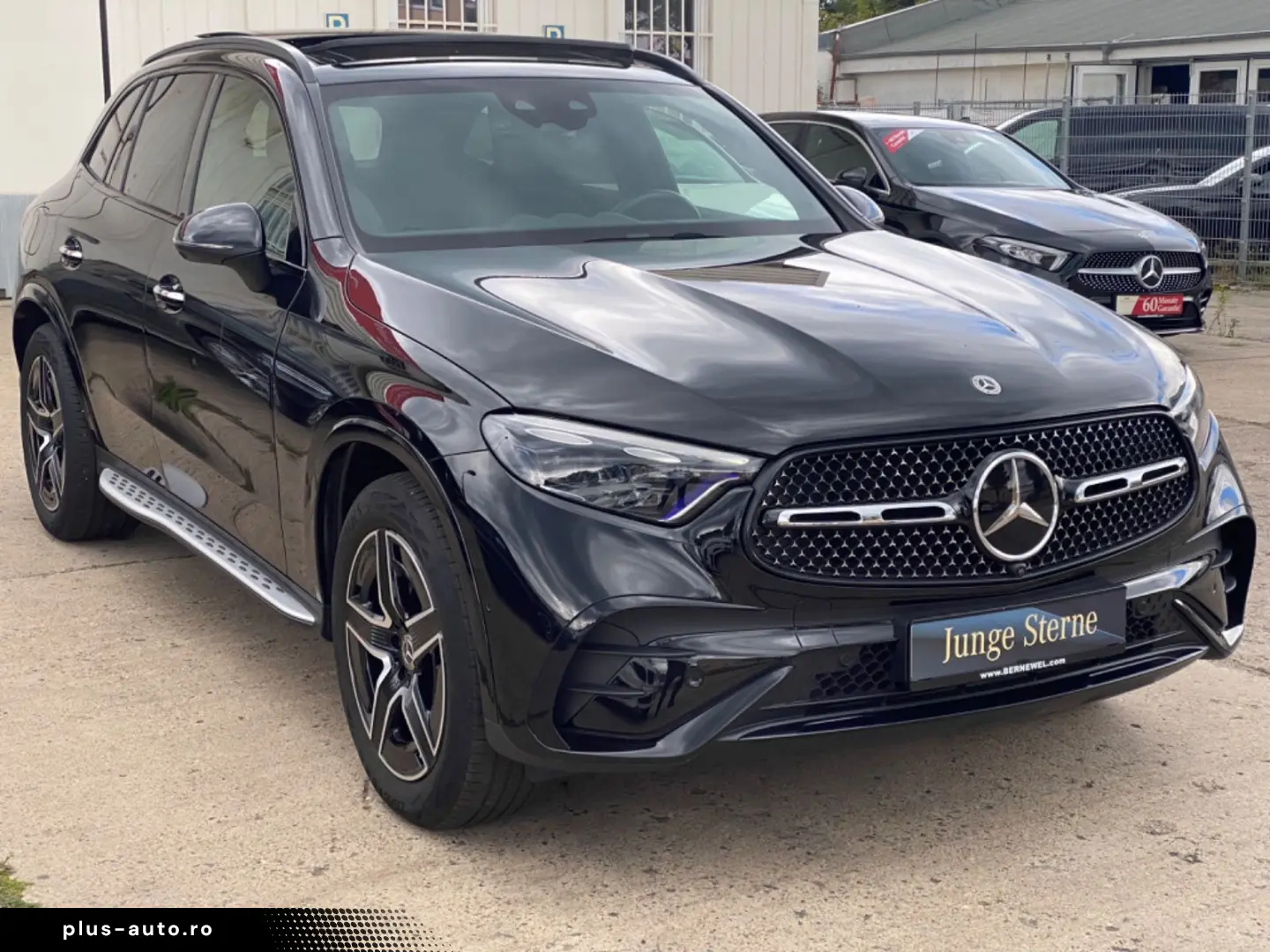 MERCEDES-BENZ GLC200 AMG 4M_Pano_HuD_Memory_Keyless_&hellip;