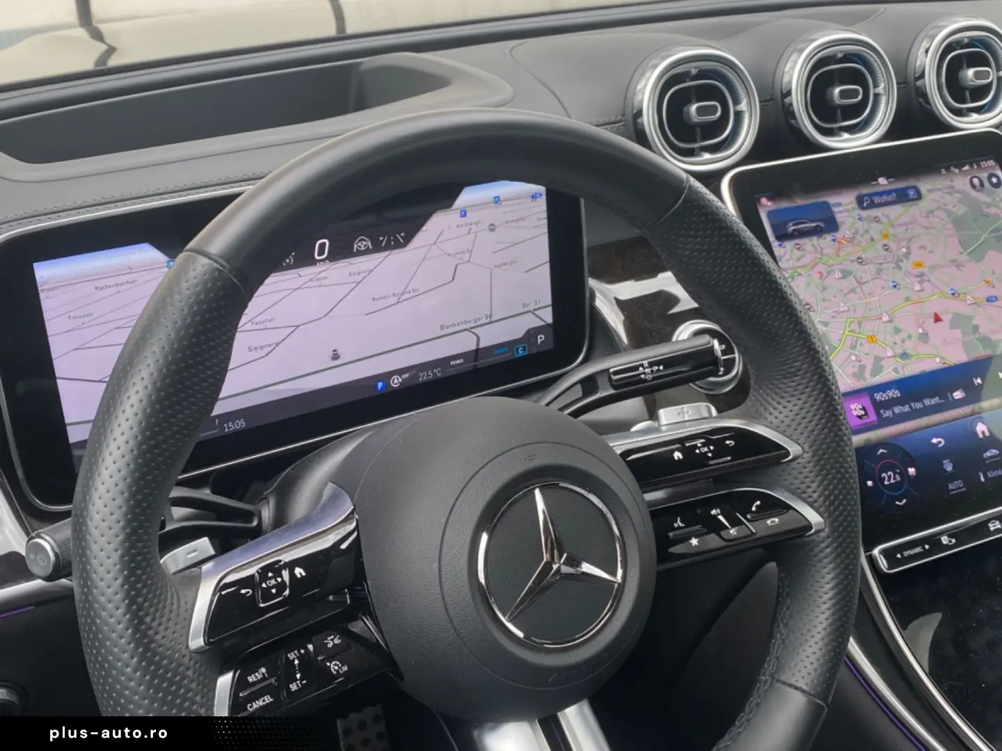 MERCEDES-BENZ GLC200 AMG 4M_Pano_HuD_Memory_Keyless_&hellip;