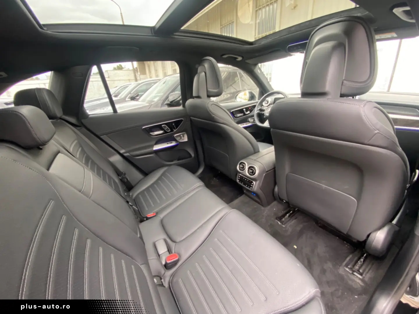 MERCEDES-BENZ GLC200 AMG 4M_Pano_HuD_Memory_Keyless_&hellip;