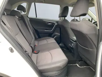 TOYOTA RAV 4 2.5 4x2 Hybrid Team D  LED SHZ CAM el Heck