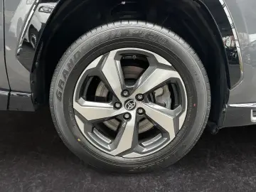 TOYOTA RAV 4 Plug-in-Hybrid Comfort  Allrad HUD 4x SHZ