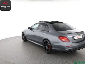MERCEDES-BENZ E 63 AMG 4M NIGHT PANO 360GRAD HEADUP AIRMATIC