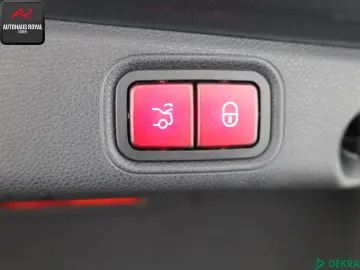 MERCEDES-BENZ E 63 AMG 4M NIGHT PANO 360GRAD HEADUP AIRMATIC