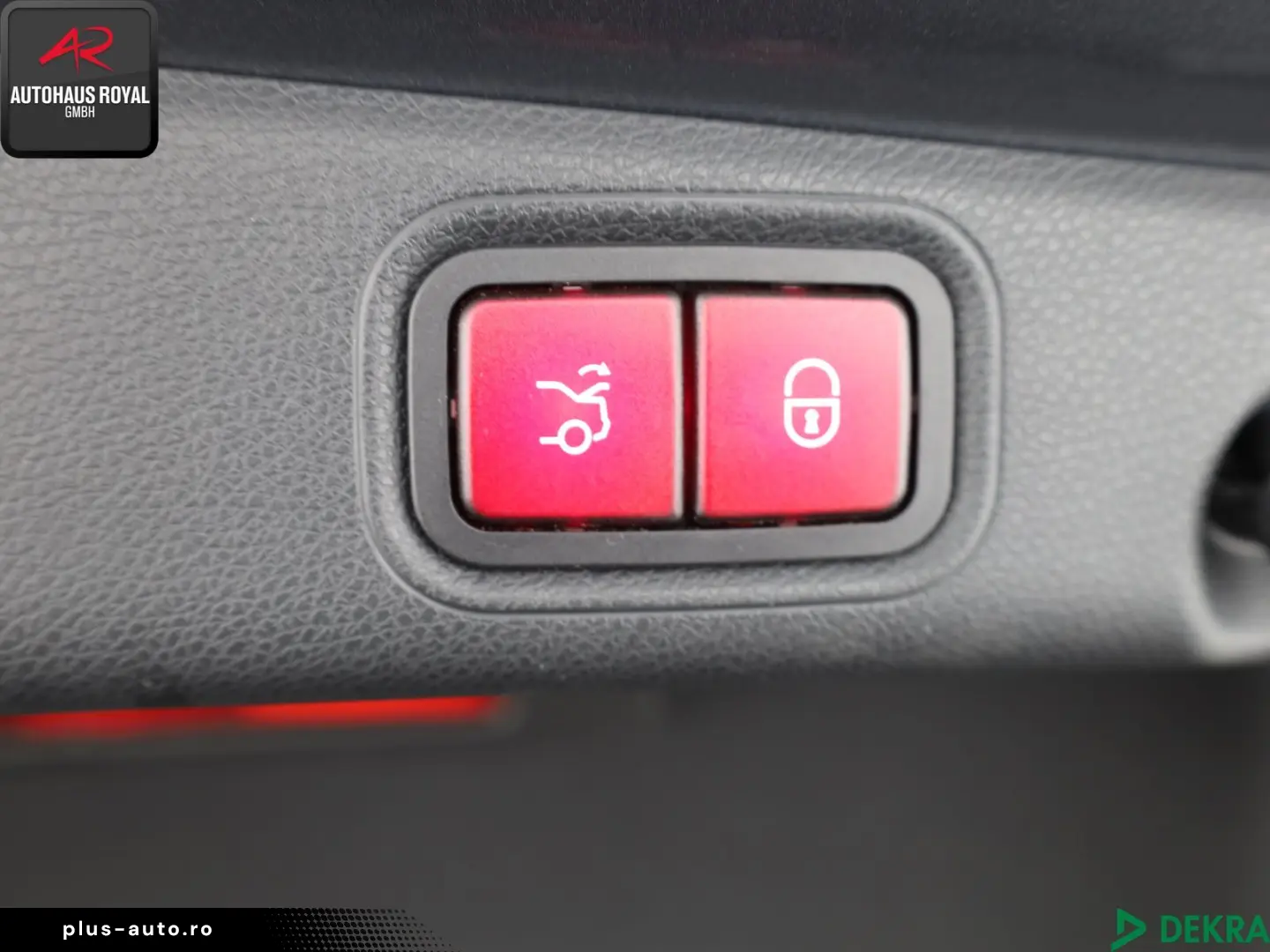 MERCEDES-BENZ E 63 AMG 4M NIGHT PANO 360GRAD HEADUP AIRMATIC