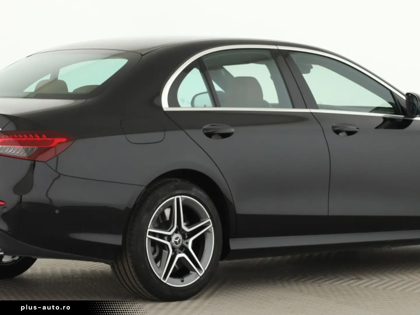 MERCEDES-BENZ E 450 4M  AMG LED Airmatic Nappa Memory 360