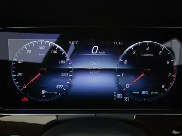 MERCEDES-BENZ E 450 4M  AMG LED Airmatic Nappa Memory 360