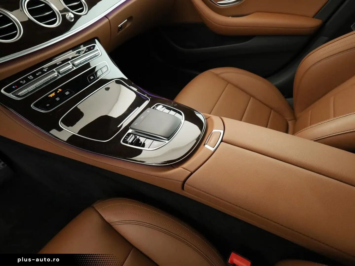 MERCEDES-BENZ E 450 4M  AMG LED Airmatic Nappa Memory 360