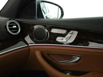 MERCEDES-BENZ E 450 4M  AMG LED Airmatic Nappa Memory 360