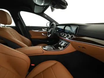 MERCEDES-BENZ E 450 4M  AMG LED Airmatic Nappa Memory 360