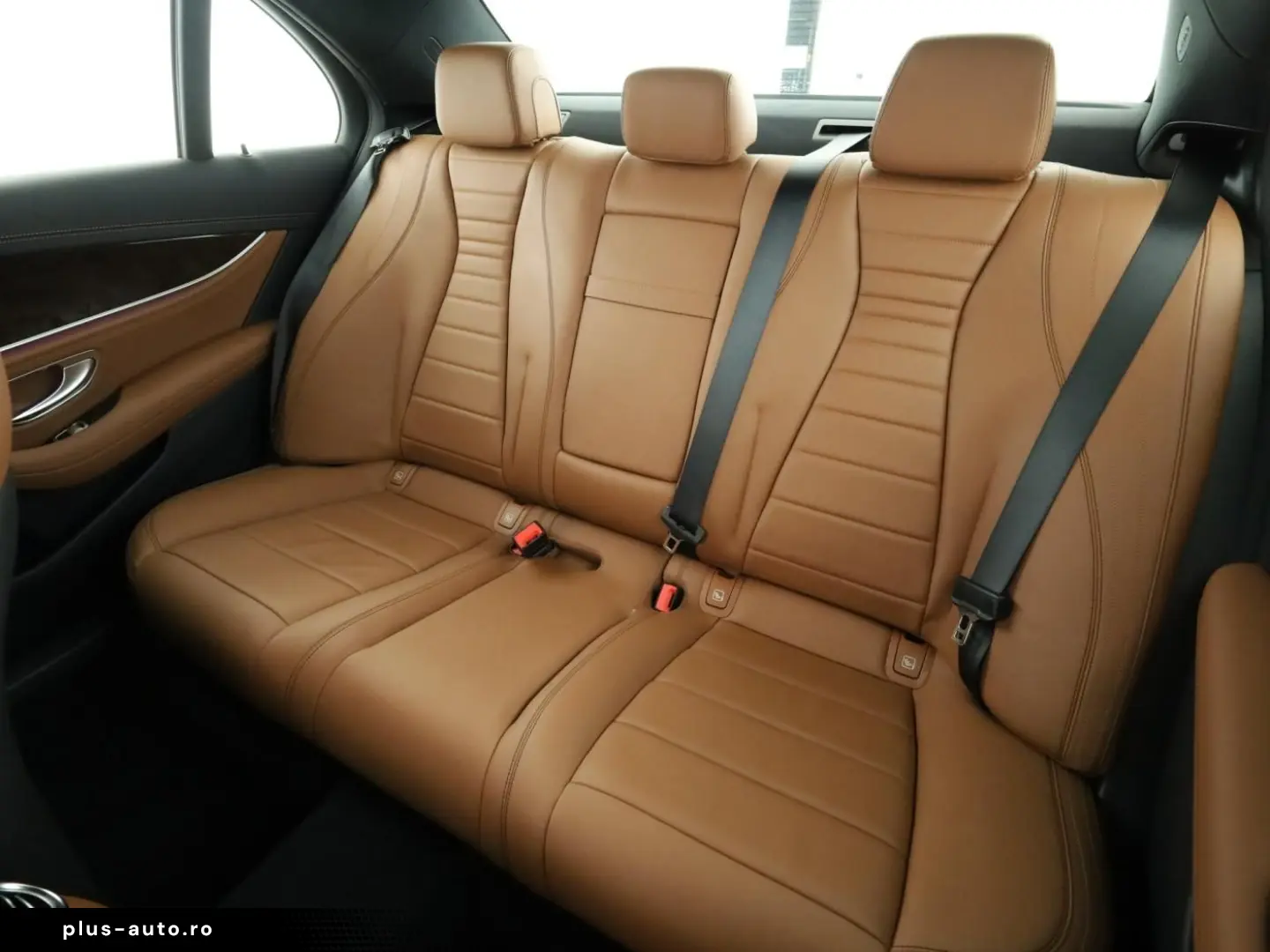 MERCEDES-BENZ E 450 4M  AMG LED Airmatic Nappa Memory 360