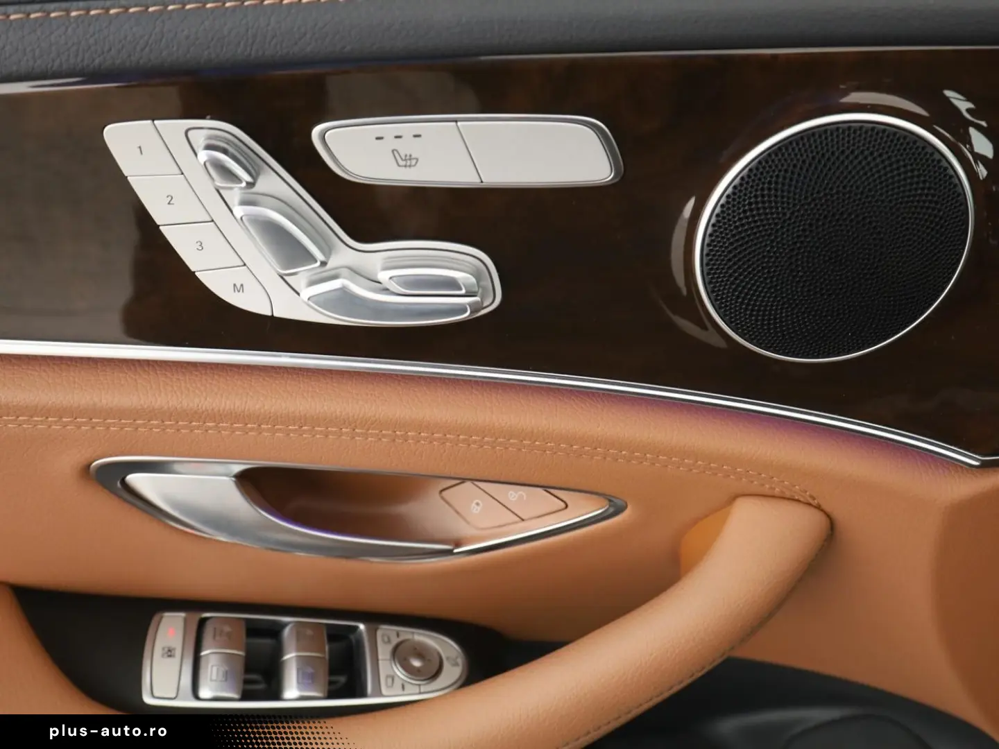 MERCEDES-BENZ E 450 4M  AMG LED Airmatic Nappa Memory 360